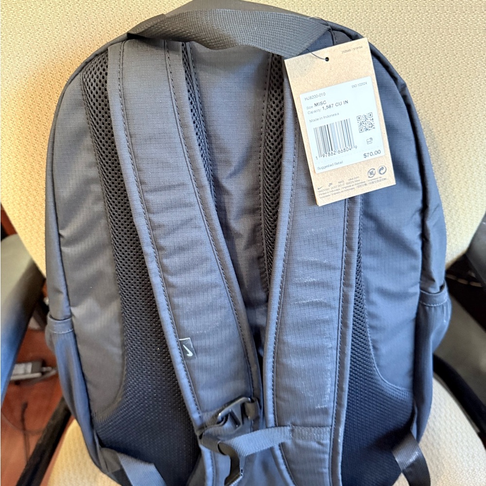 NWT Nike Backpack. Bought for school son chose another option. - Picture 2 of 6